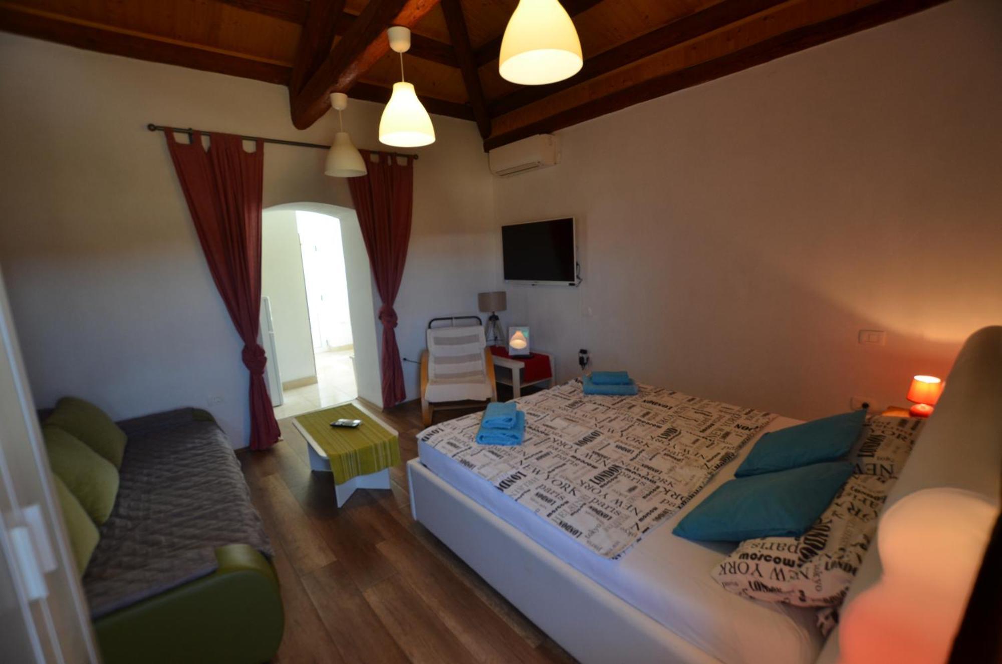 Graziella Apartment 로비니 외부 사진