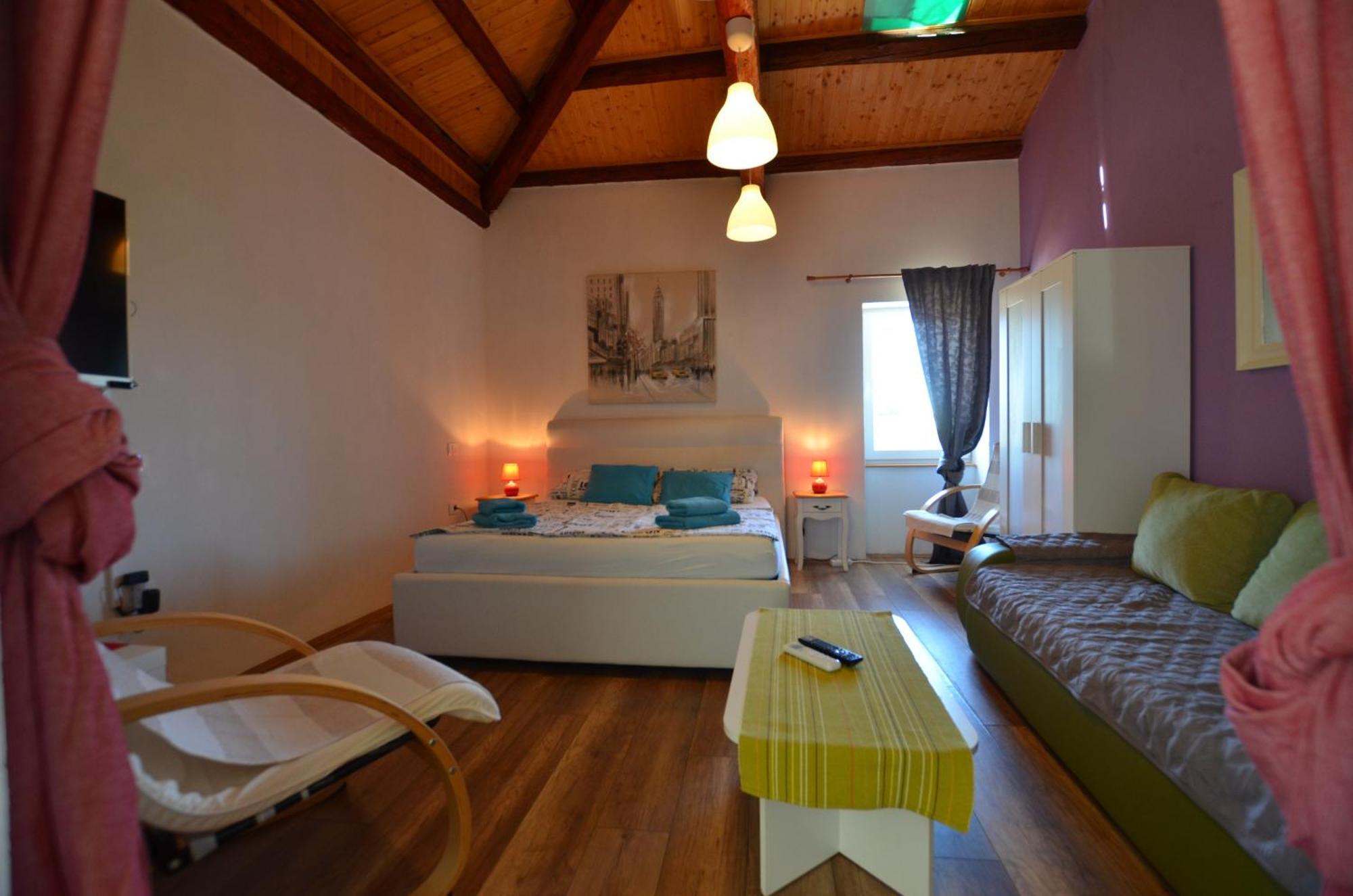 Graziella Apartment 로비니 외부 사진