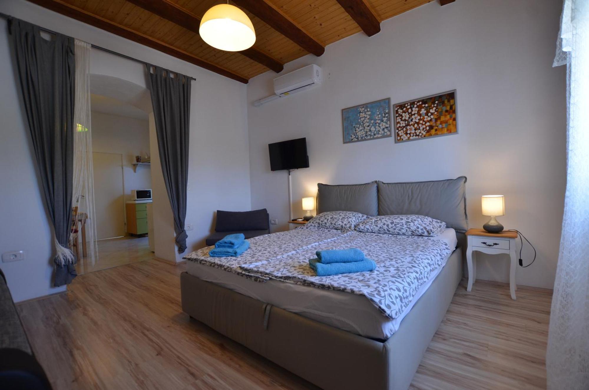 Graziella Apartment 로비니 외부 사진