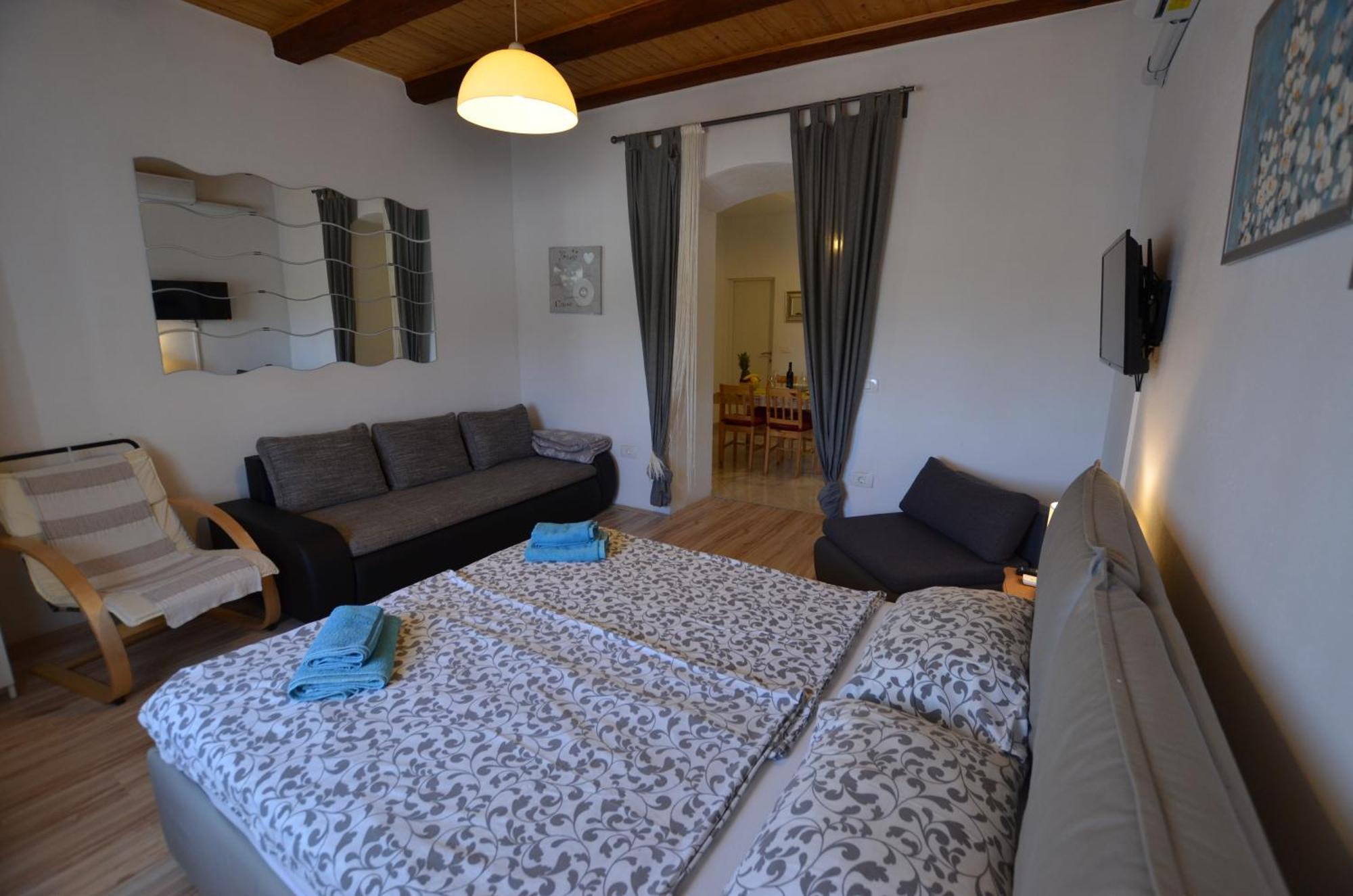 Graziella Apartment 로비니 외부 사진